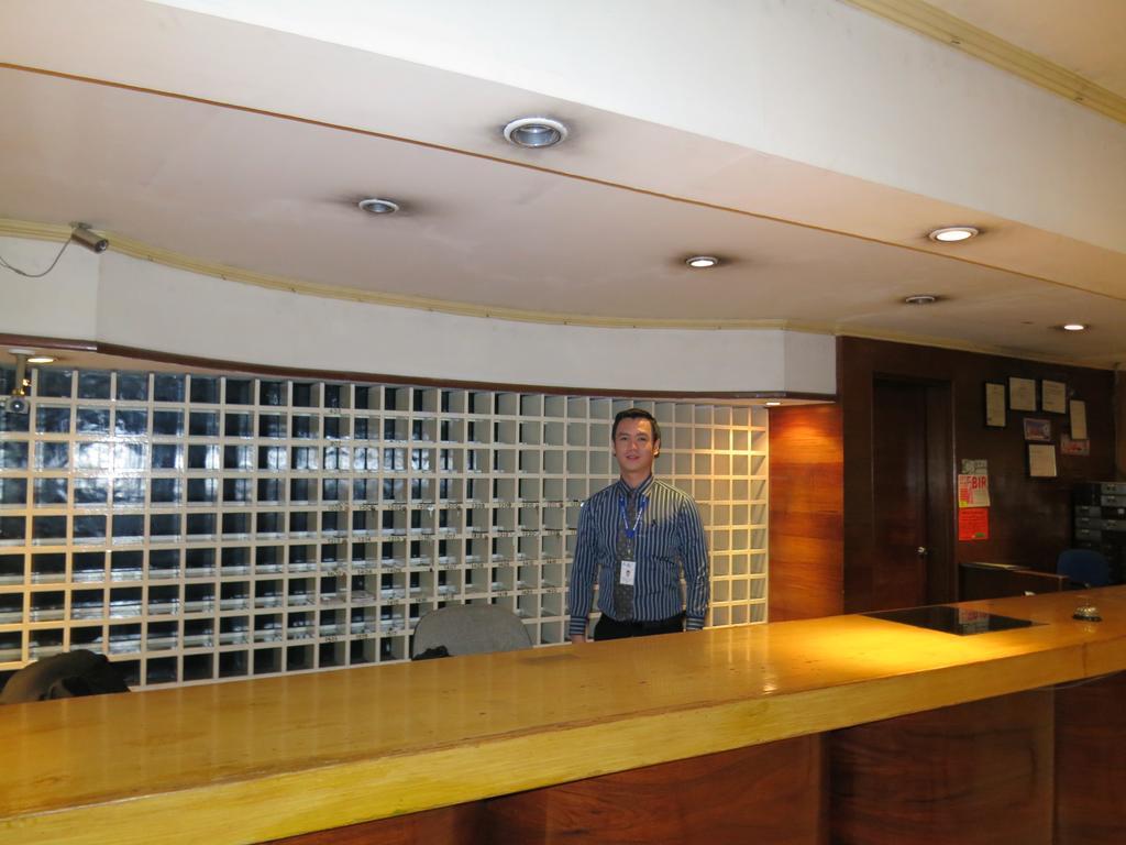 马尼拉Midland Plaza公寓式酒店 外观 照片